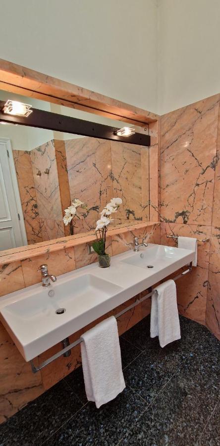 Villamara Luxury Rooms Λα Σπέτσια Εξωτερικό φωτογραφία